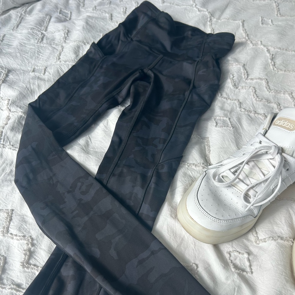 LULULEMON Black Camo Fast and Free HR 25" Tight